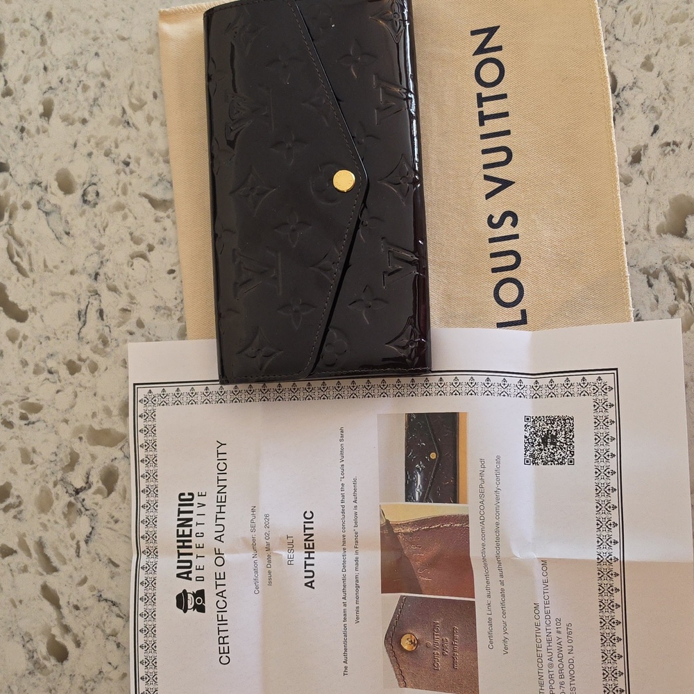 Louis Vuitton Vernis Amarante Wallet with Gold Accent With COA